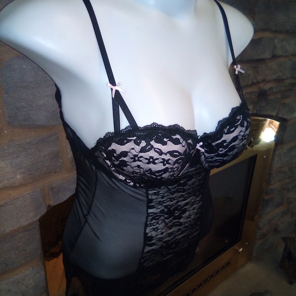 Gilligan Oakley innocent lingerie - Picture 5 of 7